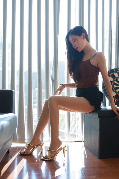 [IESS异思趣向]丝享家 1225 美子《夏日炎炎》