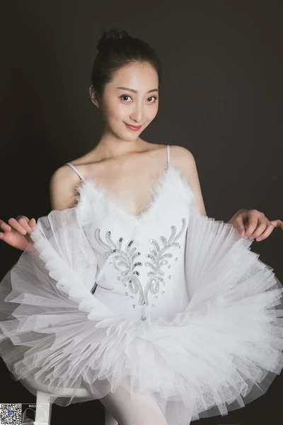 [GALLI嘉丽]舞蹈生日记 004 – 佳敏