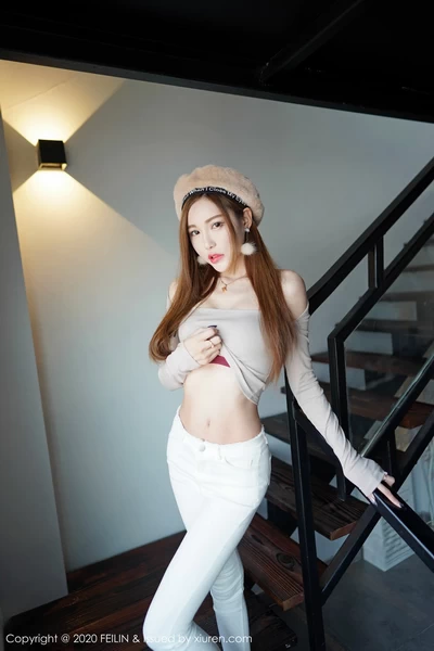 [FEILIN嗲囡囡] VOL.223 性感蕾丝吊袜内衣诱惑 梦小楠小夜猫