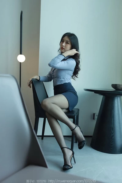 [IESS异思趣向]丝享家 1455 小宝《OL风》