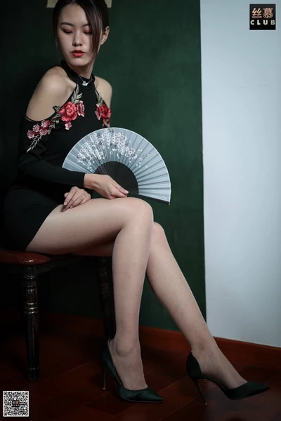 丝慕写真 SM072 天天一元 欣妹《玫瑰花》